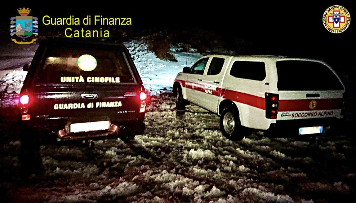 TRAGEDIA SULL’ETNA, SOCCORRITORE MUORE DURANTE IL RECUPERO DI UN ESCURSIONISTA - 