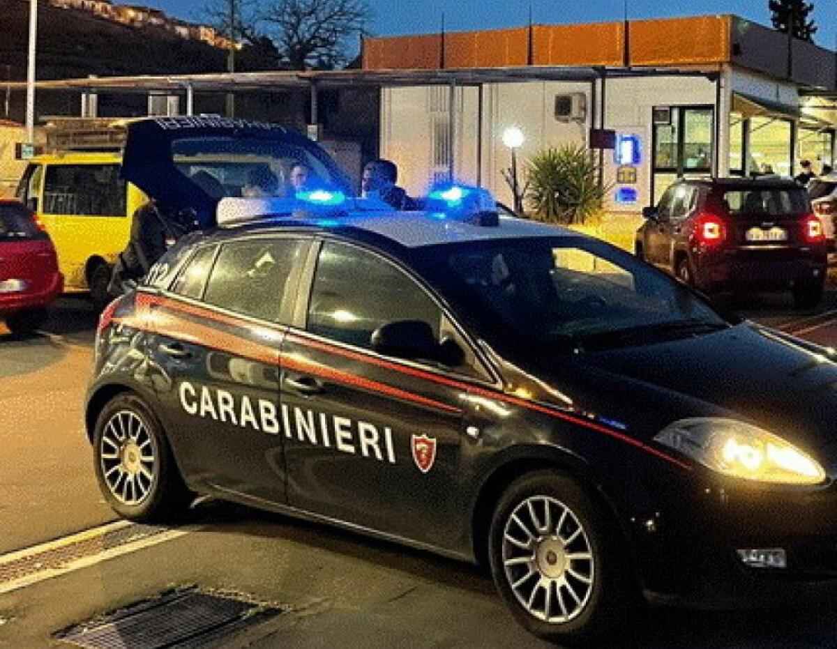 PATERNÒ : RAPINATORE SERIALE DI SUPERMERCATI ARRESTATO DAI CARABINIERI - 