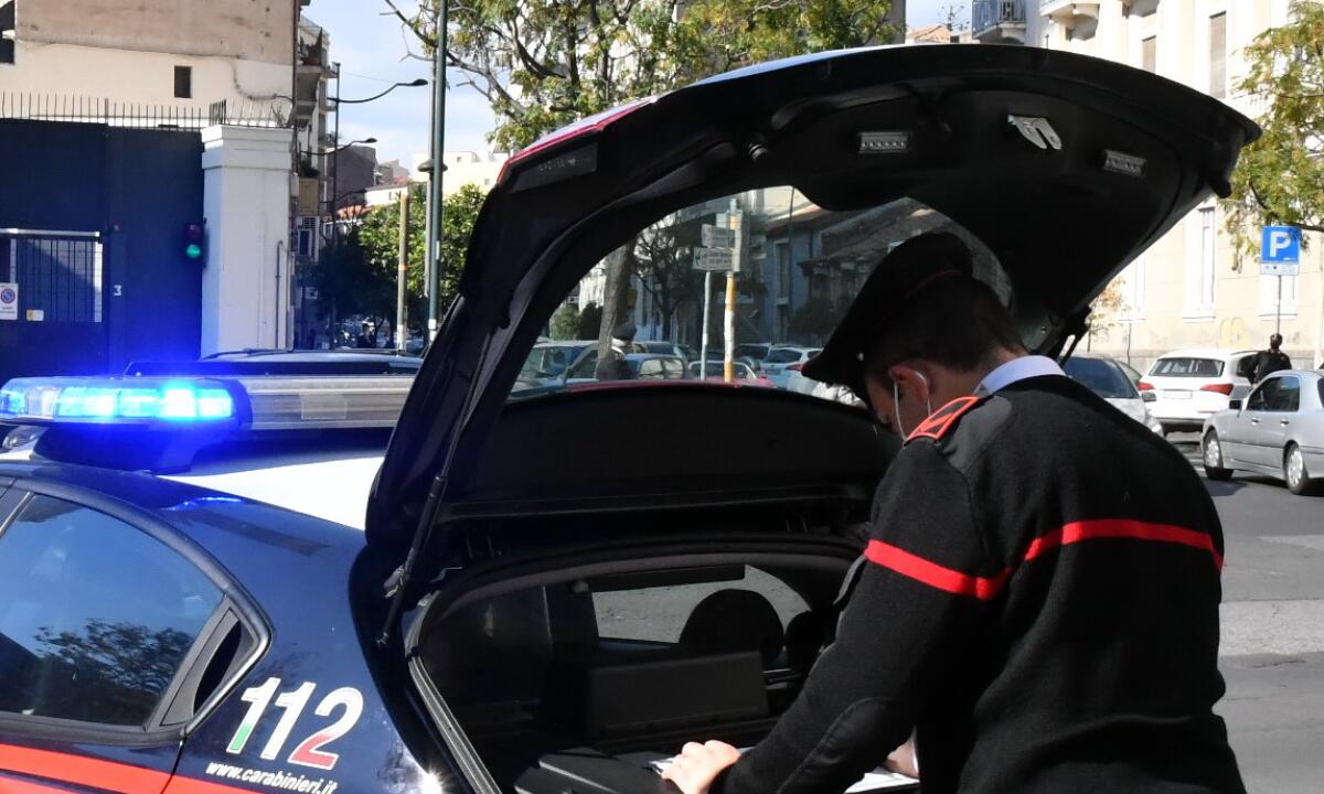 CATANIA: FURTO IN NEGOZIO DI ABBIGLIAMENTO, ARRESTATO 41 ENNE - 