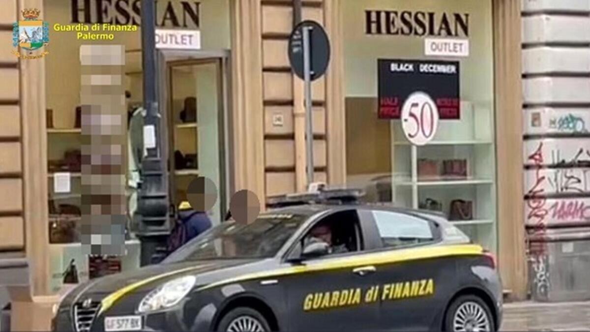 FALLIMENTO CATENA DI ABBIGLIAMENTO A PALERMO. 3 ARRESTI E SEQUESTRO DI 4 SOCIETA’ E 6 NEGOZI - 