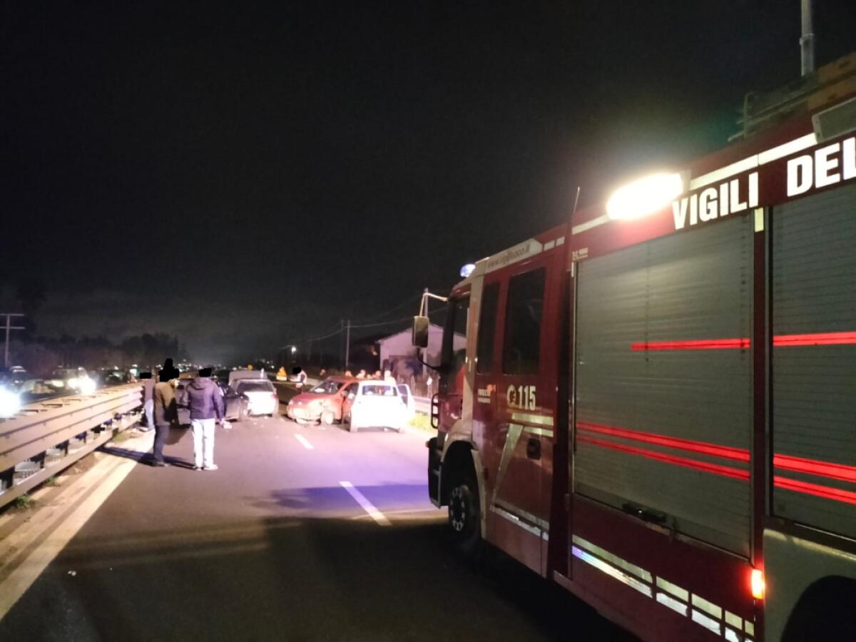AGGIORNAMENTO: GRAVE INCIDENTE QUESTA SERA SULLA SS121, 5 I FERITI - 