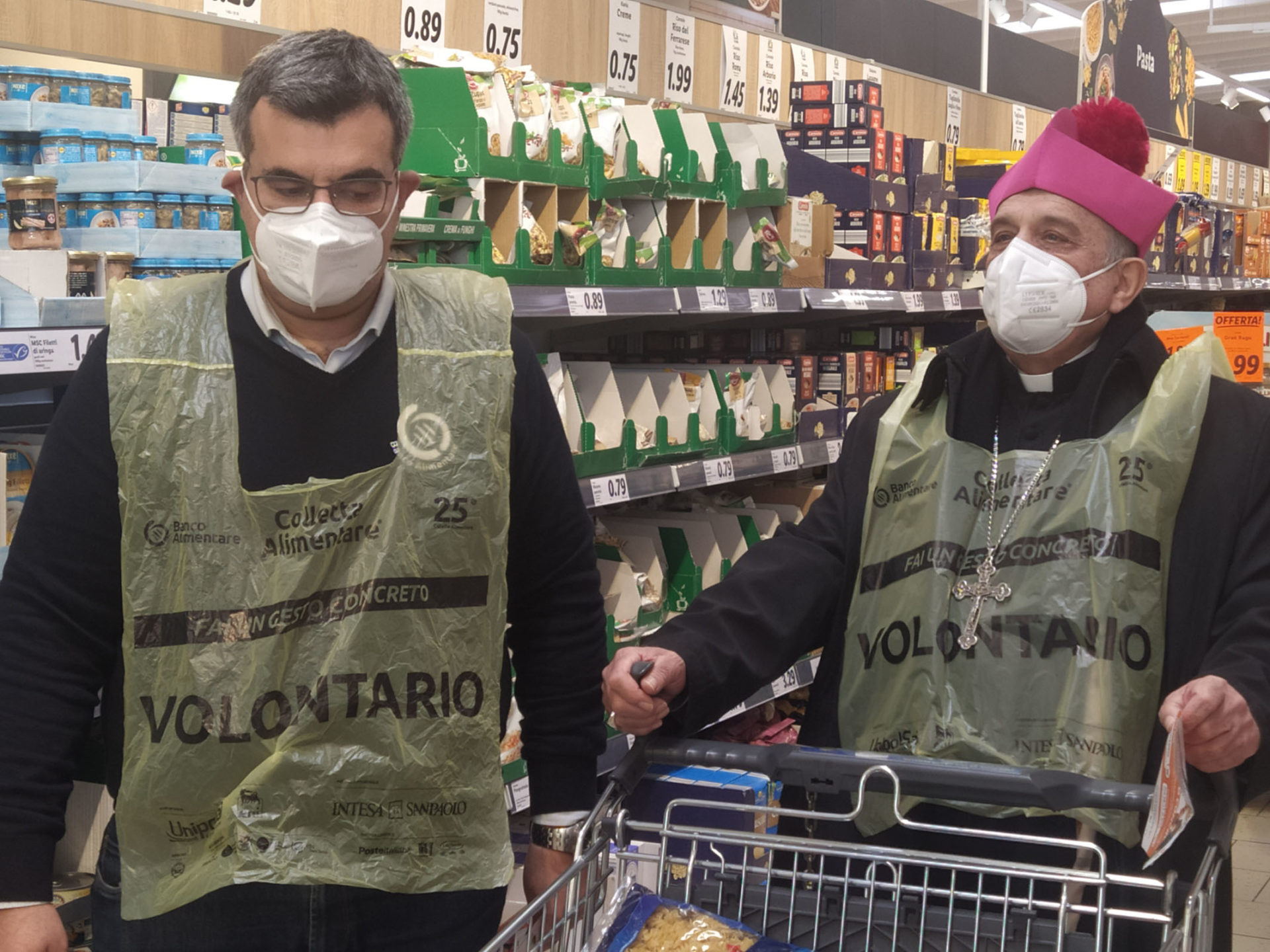 COLLETTA ALIMENTARE, A CATANIA PARTECIPANO L'ARCIVESCOVO GRISTINA E L'EX CALCIATORE BIAGIANTI