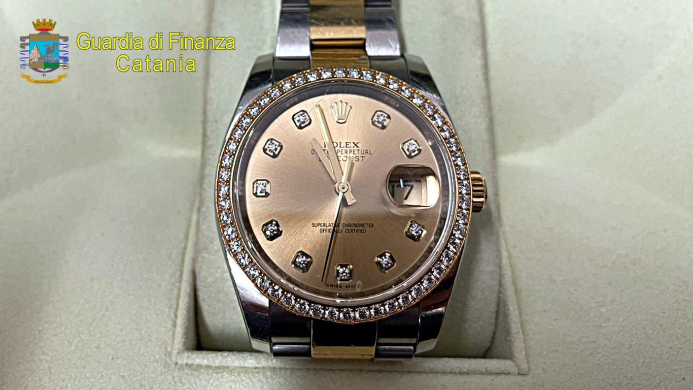 COMPRO ORO ABUSIVO A CATANIA: SEQUESTRATI PREZIOSI PER 150 MILA EURO