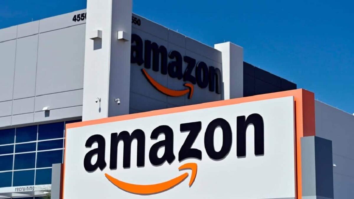 AMAZON, MULTA DA UN MILIARDO: DISCRIMINA I VENDITORI CHE NON USANO I SUOI DEPOSITI E CORRIERI - 