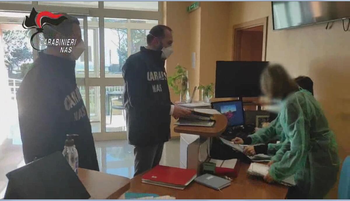 SCOVATI A CATANIA UN INFERMIERE ED UN’OSTETRICA SOSPESI MA TROVATI DAI NAS REGOLARMENTE AL LAVORO - 