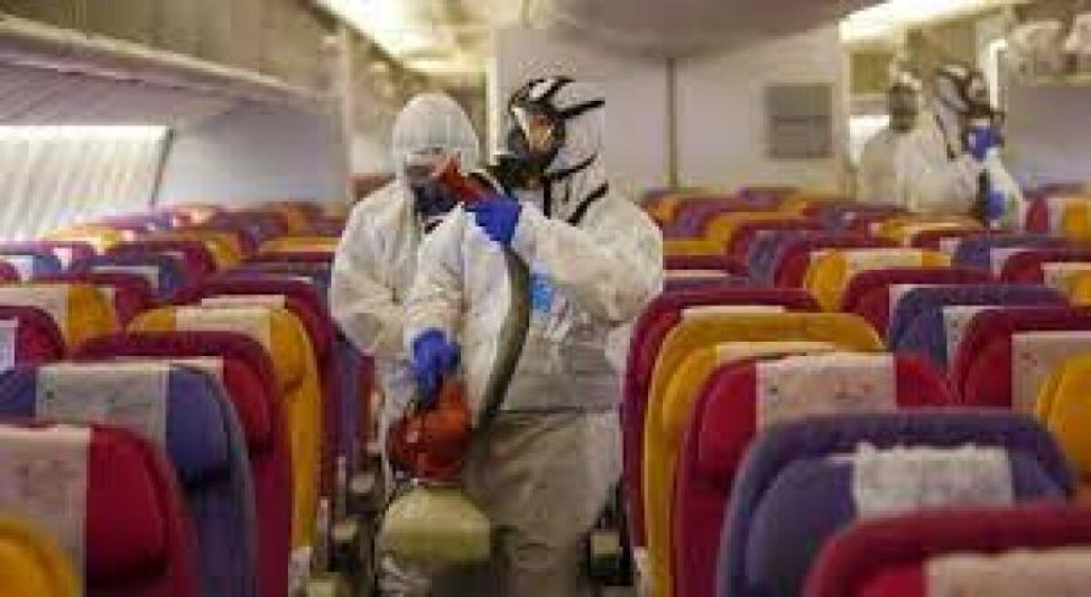 PESCARA, È POSITIVO AL TAMPONE MA SALE LO STESSO SULL'AEREO: VOLO BLOCCATO E DENUNCIA - 