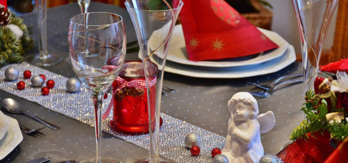 IN UN COMUNE DELLA SARDEGNA  FESTE E PRANZI DI NATALE A CASA SOLO COL GREEN PASS - 