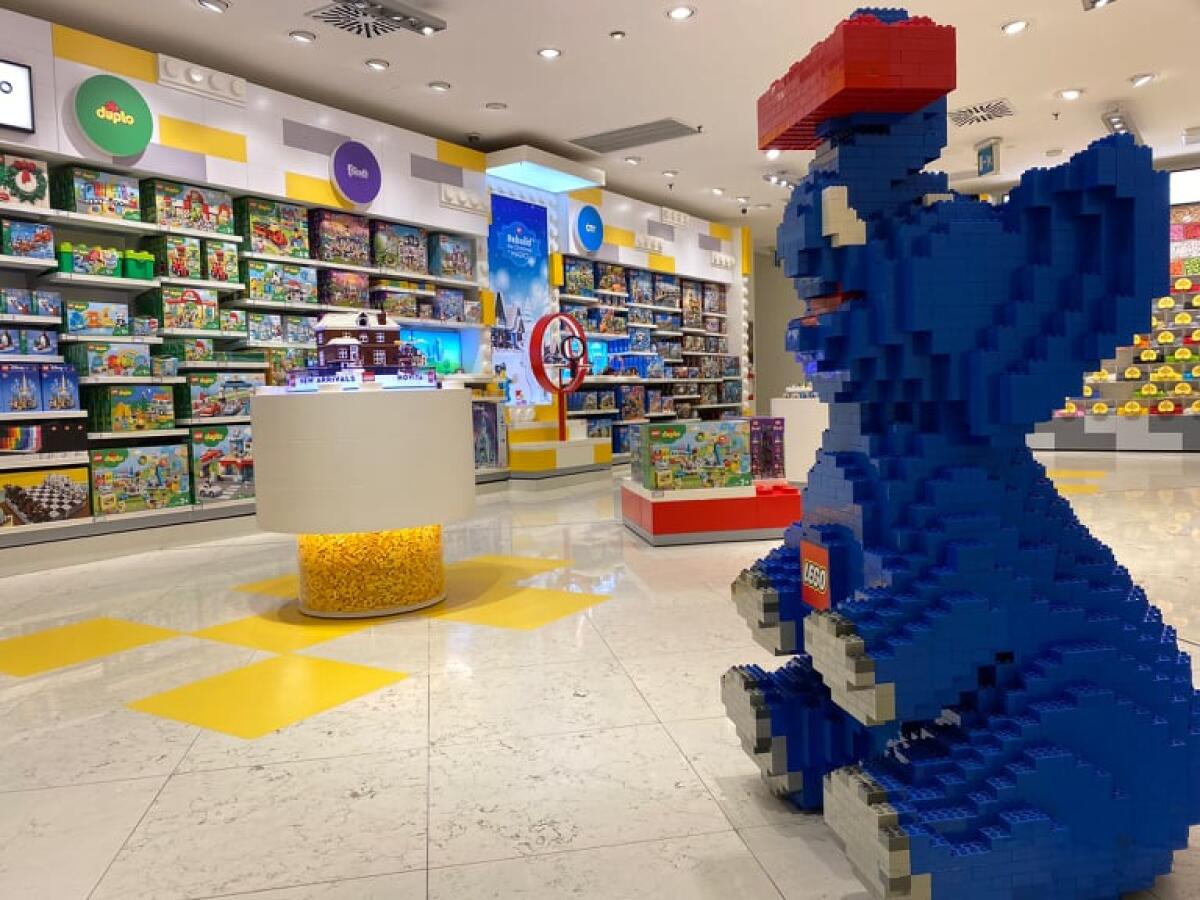 A CATANIA INAUGURATO IL PRIMO STORE UFFICIALE DELLA LEGO - 
