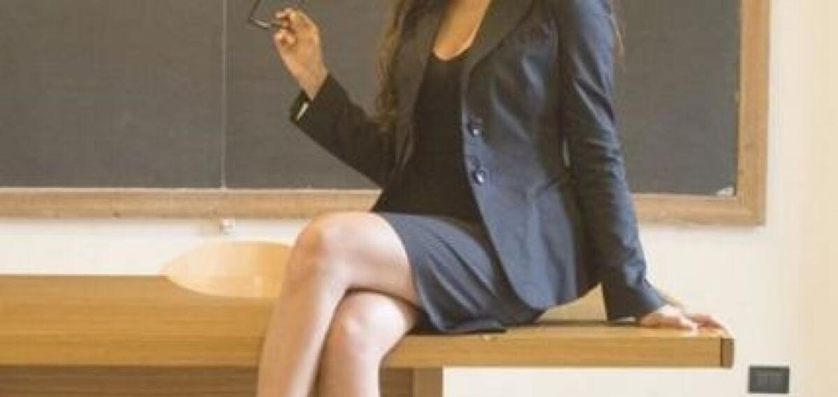 BARI. INSEGNANTE DELLE ELEMENTARI FACEVA SESSO CON MINORI NEL B&B: ARRESTATA. SUI SOCIAL SI FACEVA CHIAMARE "ZIA MARTINA" - 