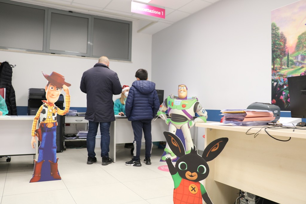 DUE FRATELLINI I PRIMI VACCINATI CONTRO IL COVID A CATANIA, LA GIORNATA CHIUSA CON 20 SOMMINISTRAZIONI