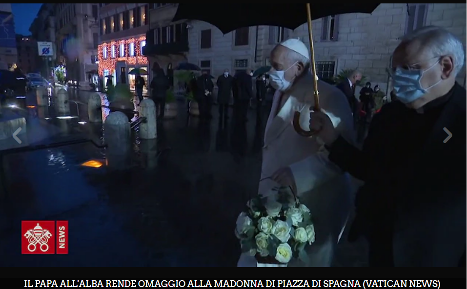 IMMACOLATA, IL PAPA ALL'ALBA RENDE OMAGGIO ALLA MADONNA DI PIAZZA DI SPAGNA