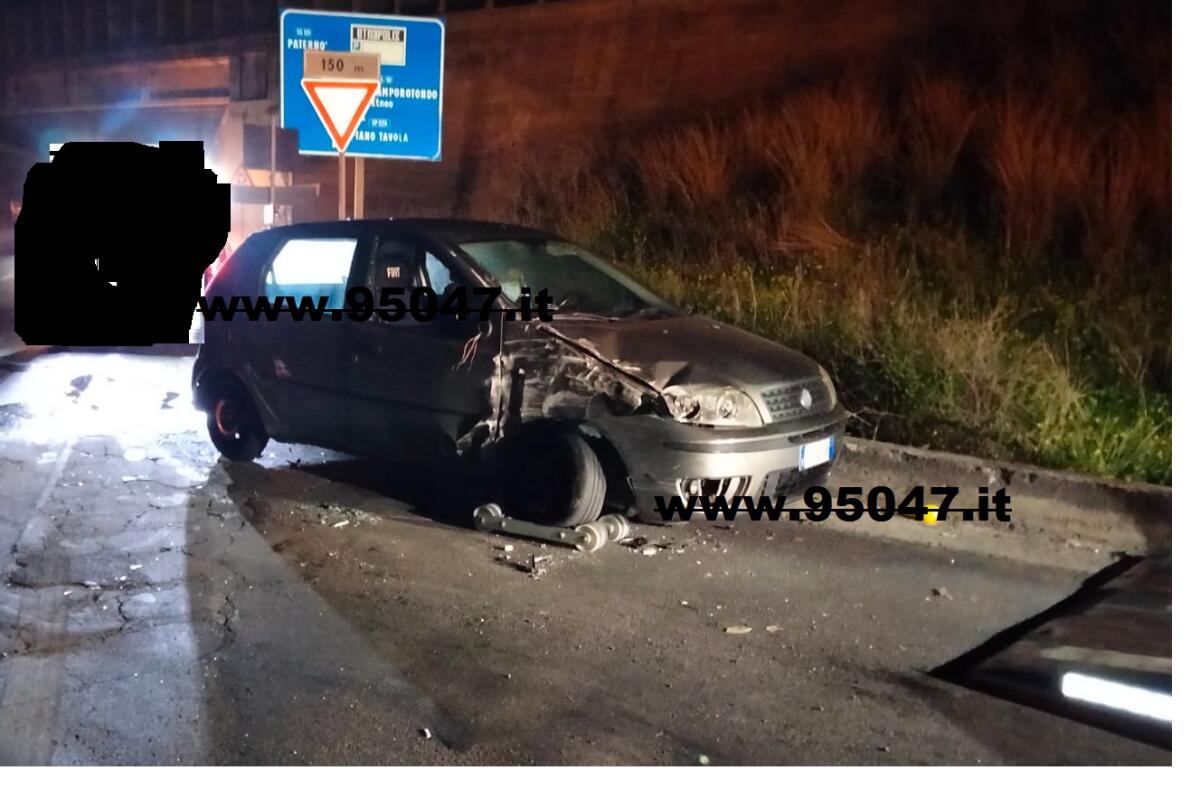 SCONTRO FRONTALE AUTO-FURGONE A VALCORRENTE. UN FERITO - 