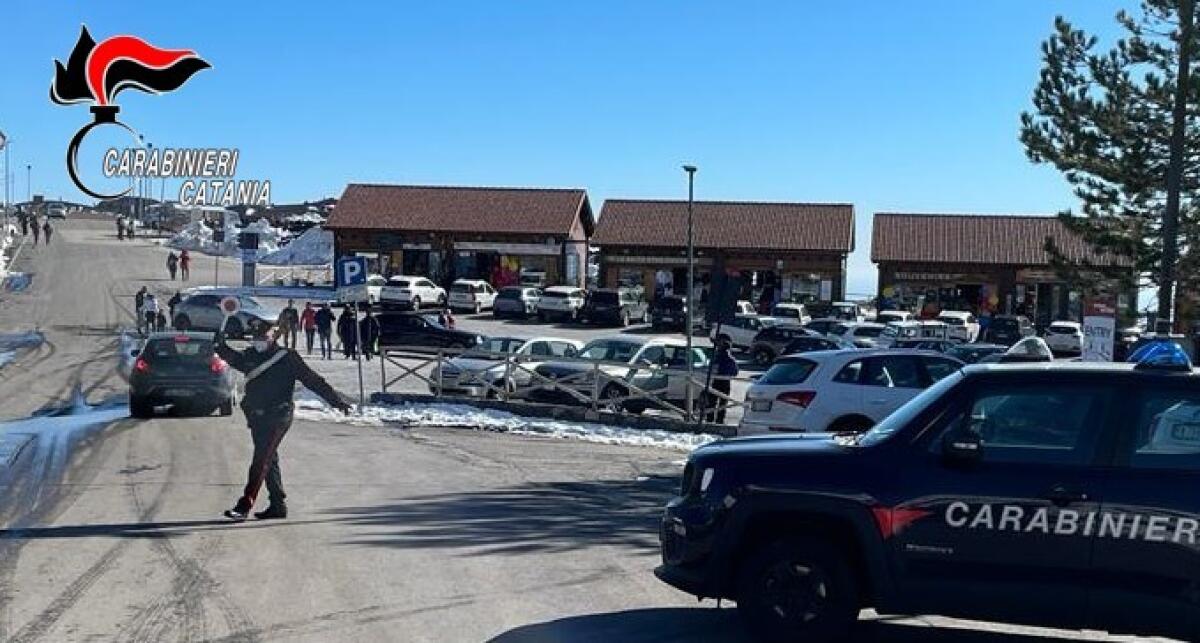 CONTROLLI AL “RIFUGIO SAPIENZA”: VERIFICATI GREEN PASS ED IL POSSESSO DELLE CATENE DA NEVE - 