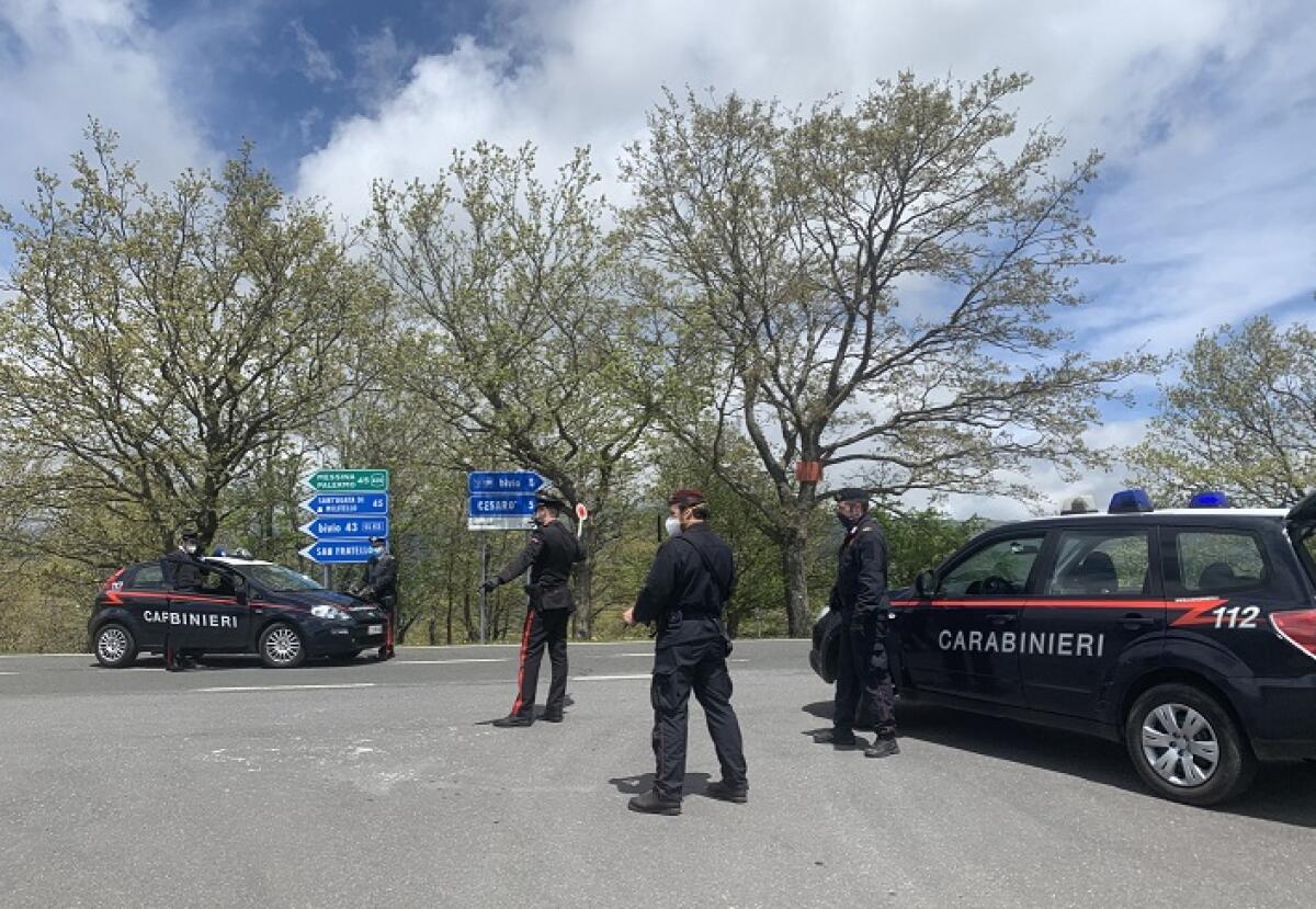 CESARÒ: VENDEVANO  KIT MEDICALI MULTIUSO FALSI, DENUNCIATI DUE VENDITORI AMBULANTI - 