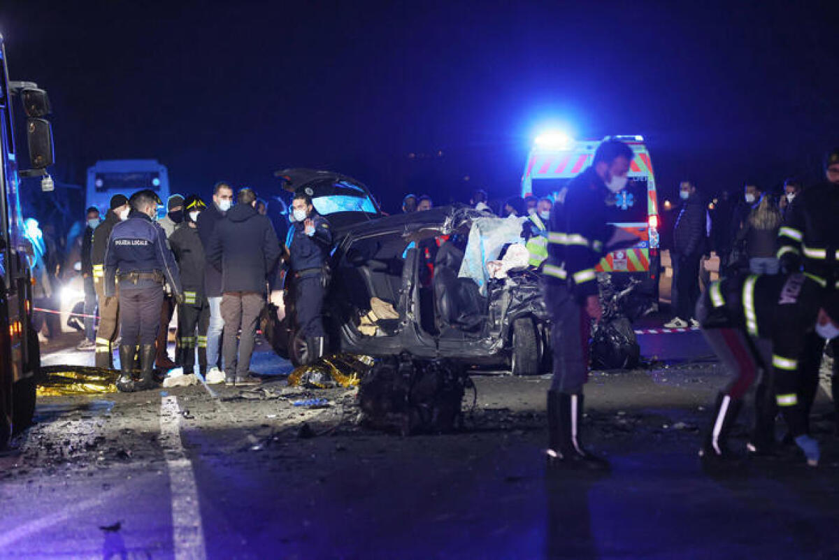 RAGAZZI MORTI NELLO SCHIANTO NEL BRESCIANO, NESSUNA DELLE 5 VITTIME AVEVA LA PATENTE, L’AUTO ERA PRESTATA - 