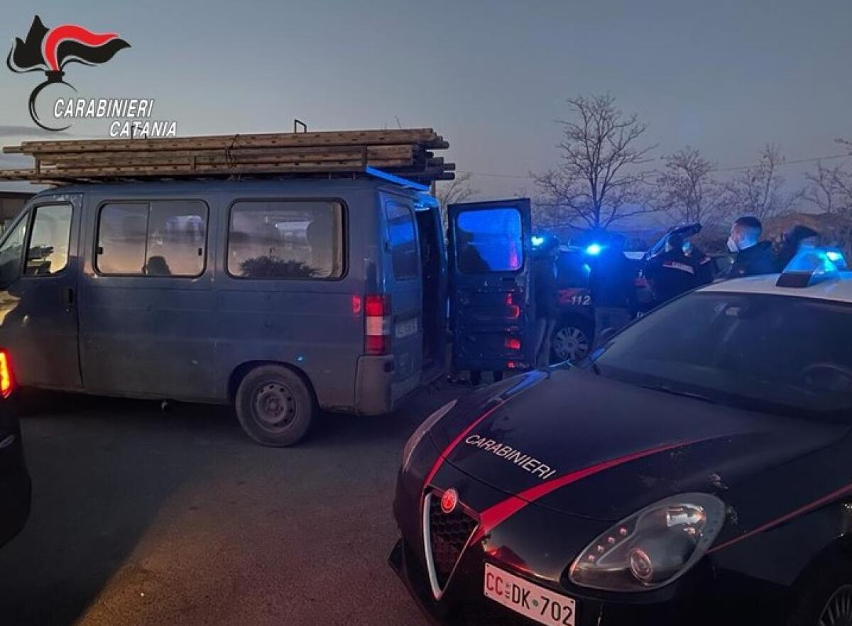 CONTROLLI ANTICAPORALATO A PATERNO' E BIANCAVILLA. DENUNCIATA RESPONSABILE DI UNA COOPERATIVA - 