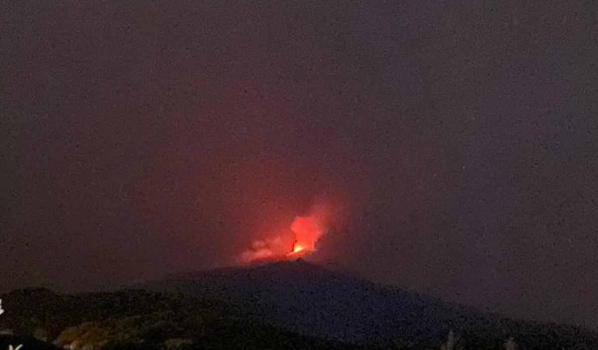 DALL'ETNA EMISSIONI ECCEZIONALI DI CO2 PROVENIENTI DA SERBATOI PROFONDI - 