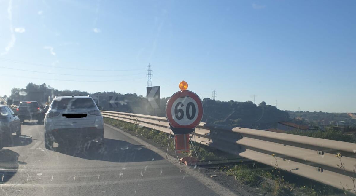 CONTINUANO I LAVORI SULLA SS121,  CODE IN DIREZIONE CATANIA - 