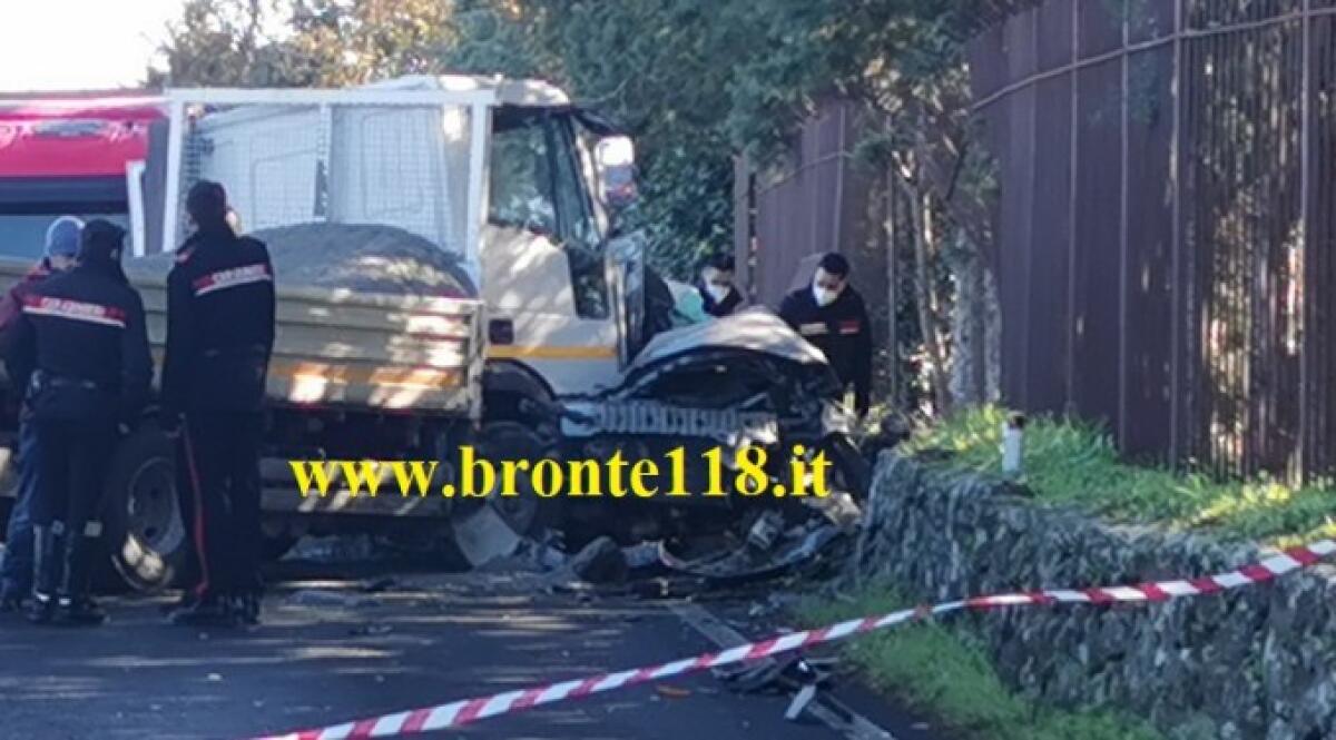 INCIDENTE MORTALE SULLA STATALE 120 : LA VITTIMA È UNA 34ENNE - 