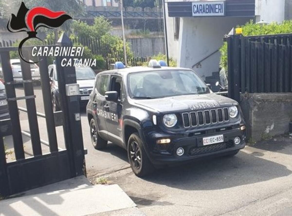 41ENNE PATERNESE EVADE DAI DOMICILIARI E AGGREDISCE L’EX MOGLIE, DENUNCIATO - 