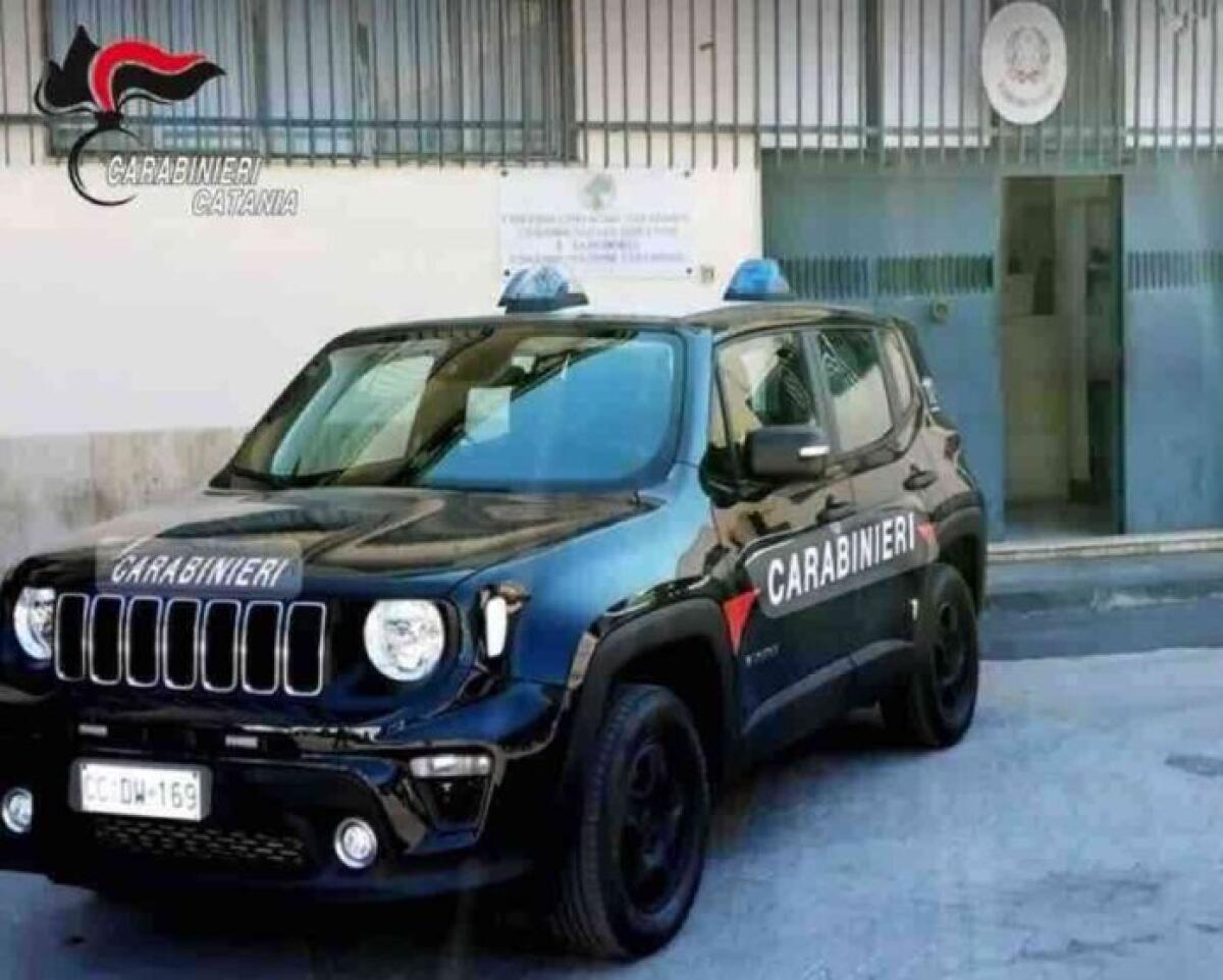 PATERNÒ: NON SI FERMA ALL’ALT E SCAPPA, ARRESTATO 38ENNE - 