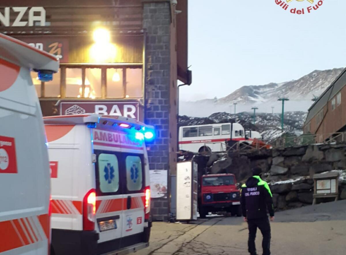 TURISTA FRANCESE PERDE L'ORIENTAMENTO PER LA NEBBIA: SALVATO DAI VIGILI DEL FUOCO - 