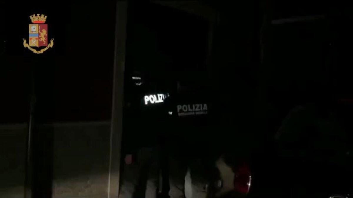 ADRANO, OPERAZIONE "THIRD FAMILY", ARRESTI PER ASSOCIAZIONE PER DELINQUERE DI TIPO MAFIOSO, AGGRAVATA DALL'USO DI ARMI, TENTATO OMICIDIO E TRAFFICO ILLECITO DI STUPEFACENTI. - 