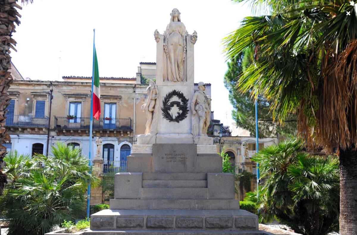 ANCHE PATERNO' ADERISCE A “LUCI SPENTE NEI COMUNI” - 