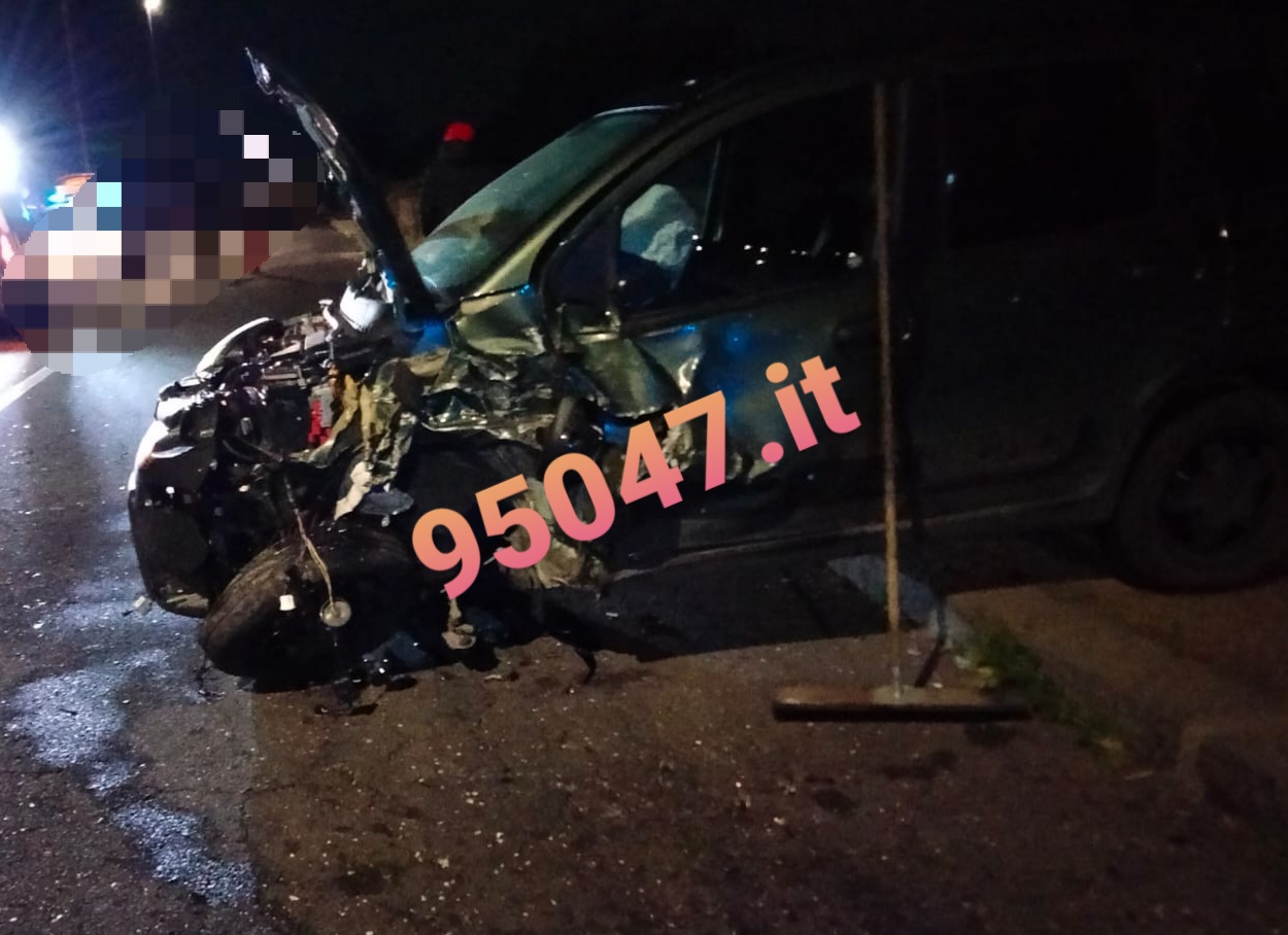 VIOLENTO SCONTRO TRA DUE AUTO IERI SERA SULLA CIRCONVALLAZIONE DI BELPASSO