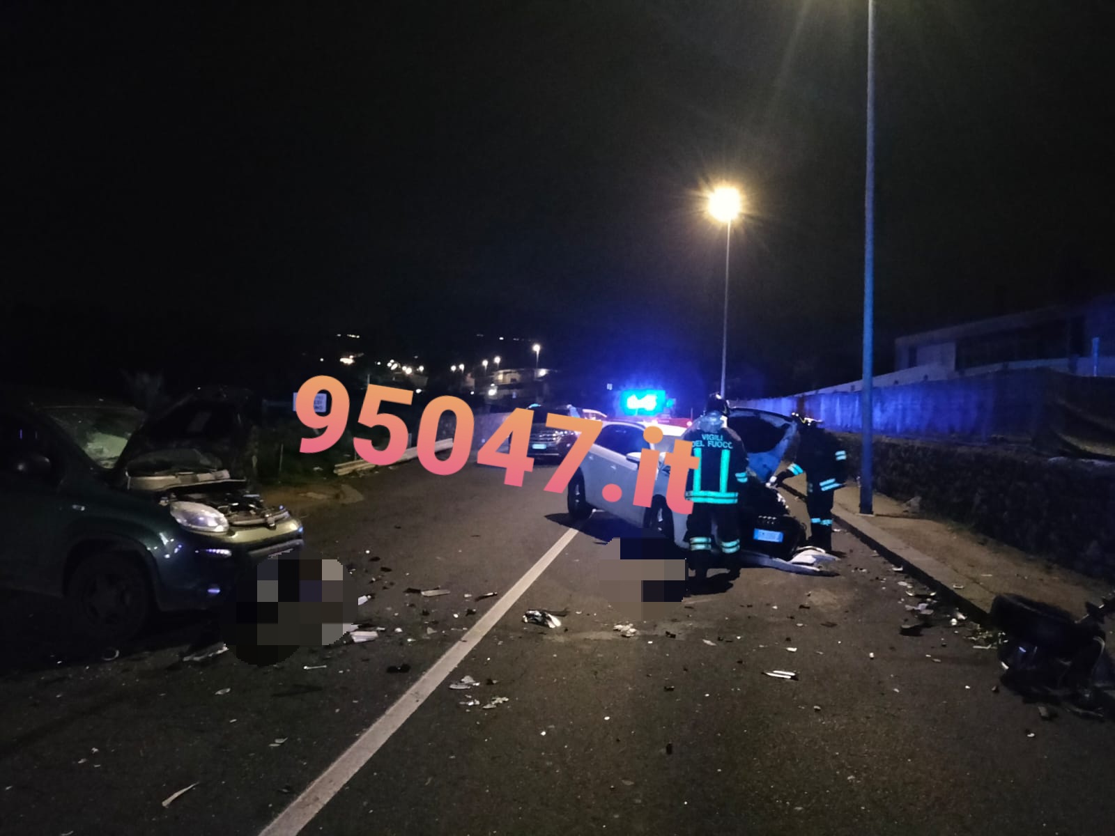 BELPASSO: INCIDENTE VIOLENTO SCONTRO TRA DUE AUTOVETTURE  SULLA CIRCONVALLAZIONE , FERITI