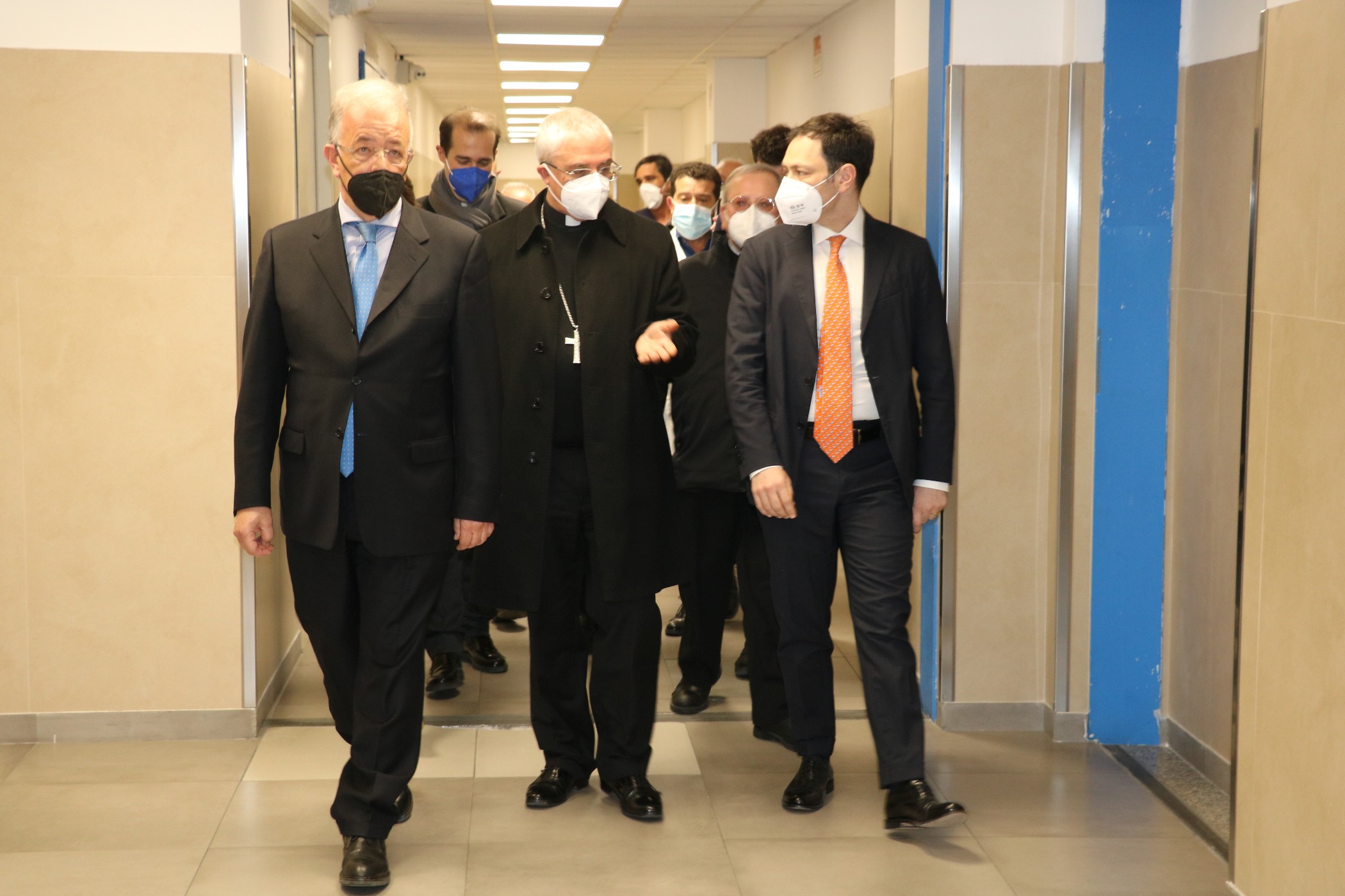 AL CANNIZZARO LA PRIMA TAPPA PASTORALE NEGLI OSPEDALI DEL NUOVO ARCIVESCOVO RENNA