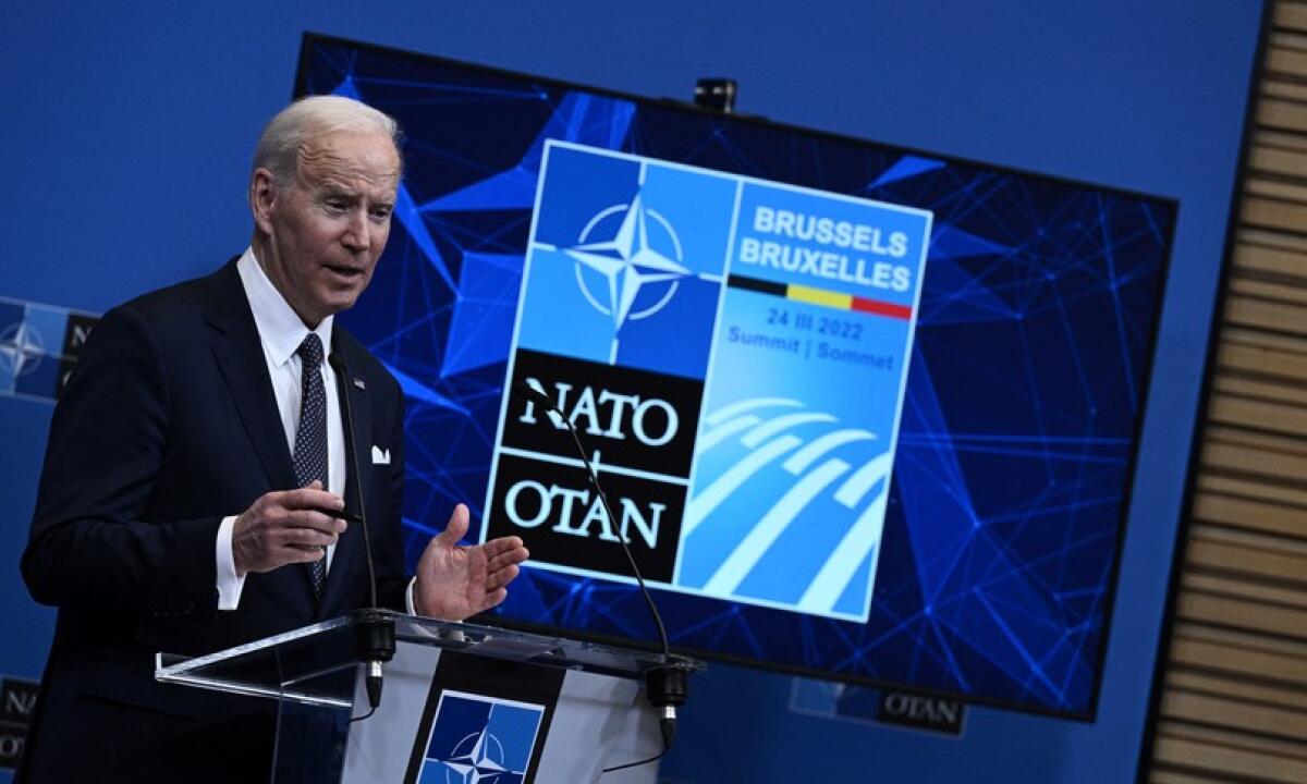 GUERRA IN UCRAINA, BIDEN: "RISPONDEREMO SE PUTIN USERÀ ARMI CHIMICHE" - 