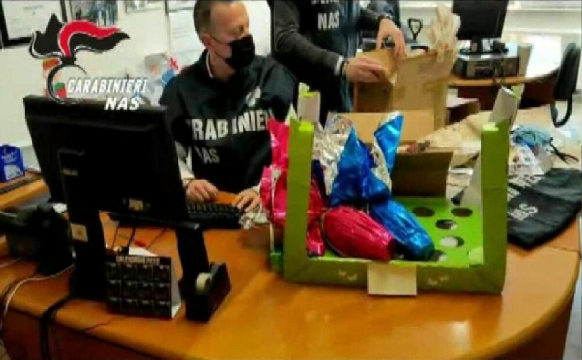 REGGIO CALABRIA, SEQUESTRATI OLTRE 400KG DI UOVA DI PASQUA PRODOTTI IN LABORATORIO ABUSIVO - 