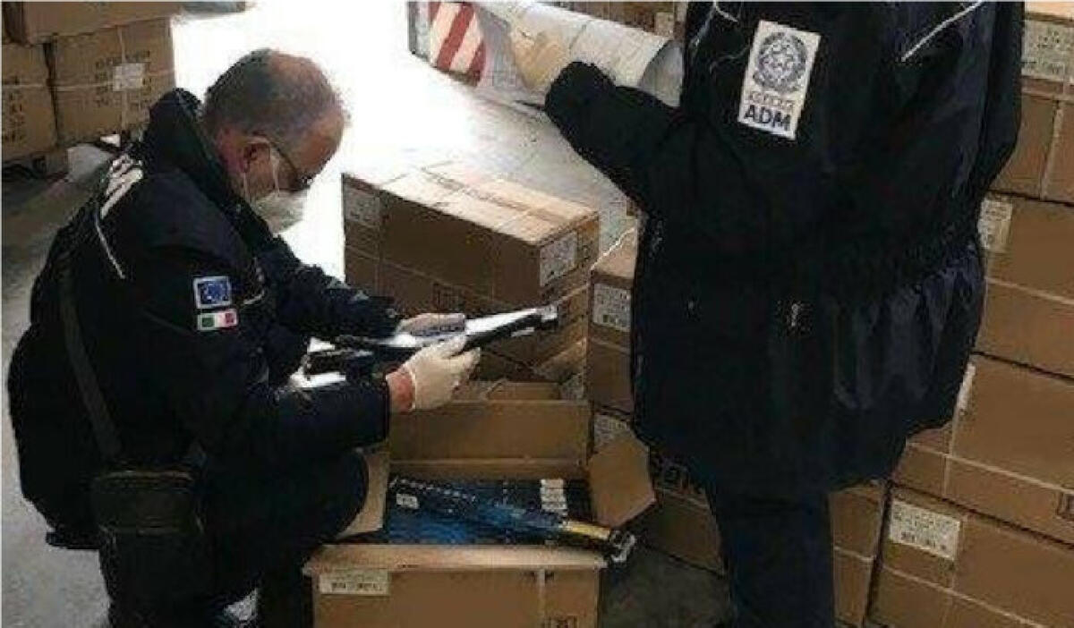 SEQUESTRATE 8 MILA SPAZZOLE TERGICRISTALLO CINESI A CATANIA - 
