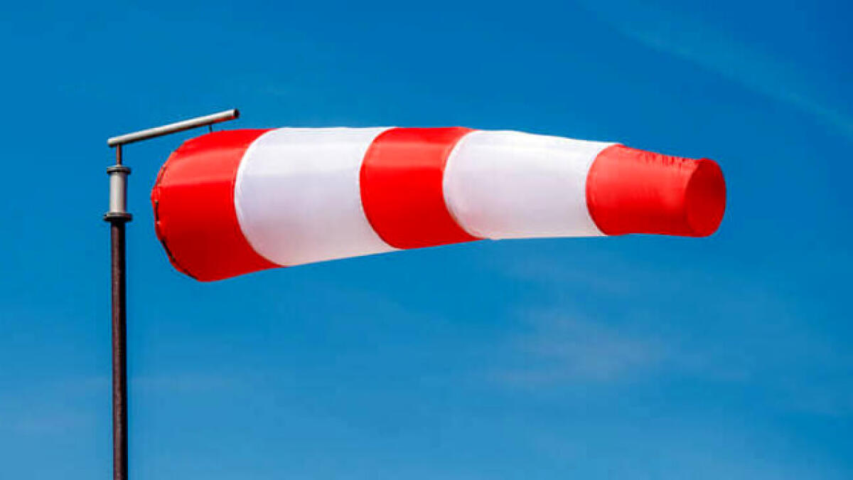 NUOVA ALLERTA AERONAUTICA  MILITARE:  DAL POMERIGGIO  E PER LE SUCCESSIVE 36 ORE, VENTO FORTE, CON RAFFICHE FINO A BURRASCA FORTE,  SULLA SICILIA - 