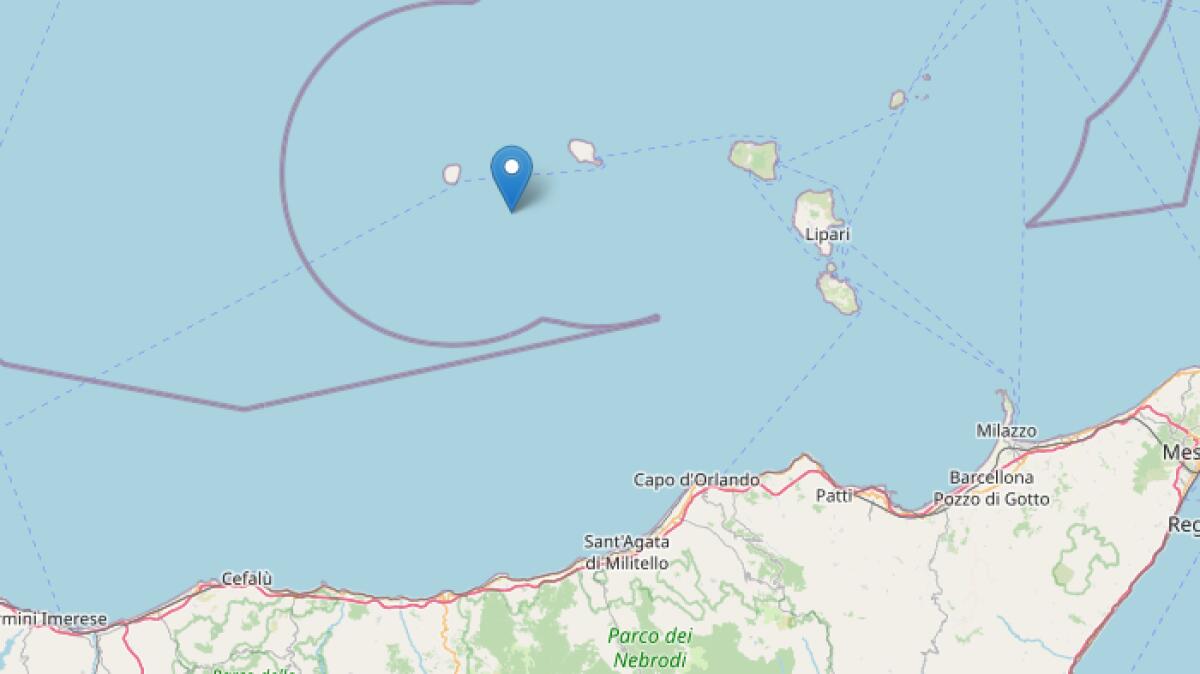 SCOSSA DI TERREMOTO DI MAGNITUDO 3.9 NEI PRESSI DI ISOLE EOLIE - 