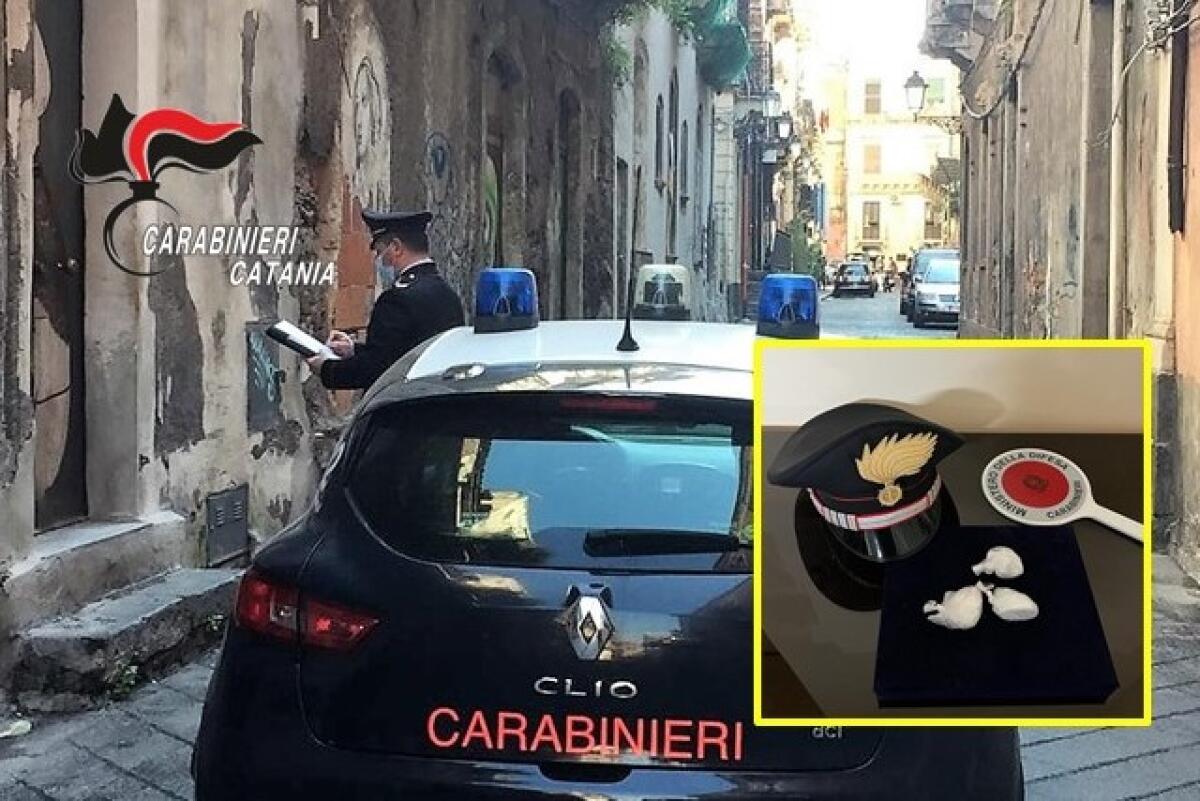 Catania. Beccata sull’uscio di casa con la cocaina: arrestata 72enne - 