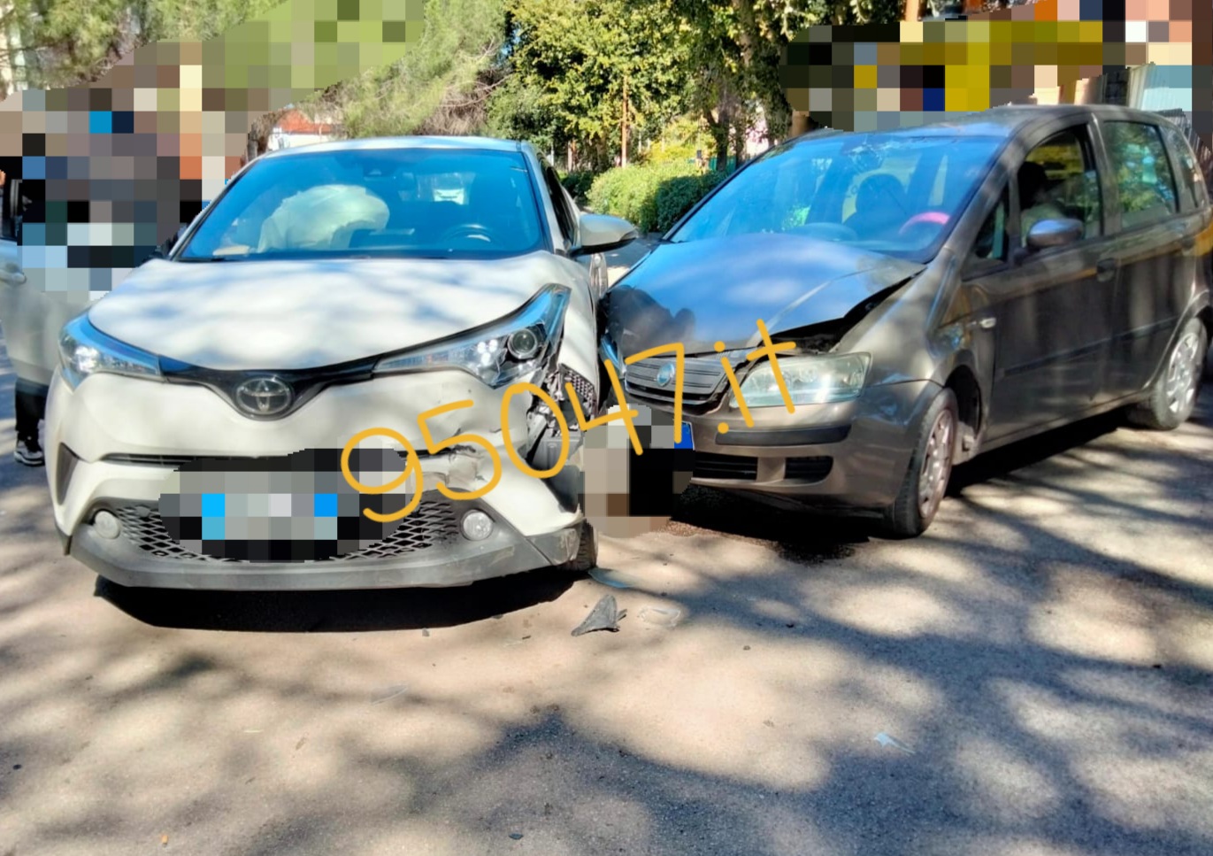 PATERNO': TAMPONAMENTO TRA DUE AUTO IN VIALE KENNEDY, UNA DONNA ALL’OSPEDALE