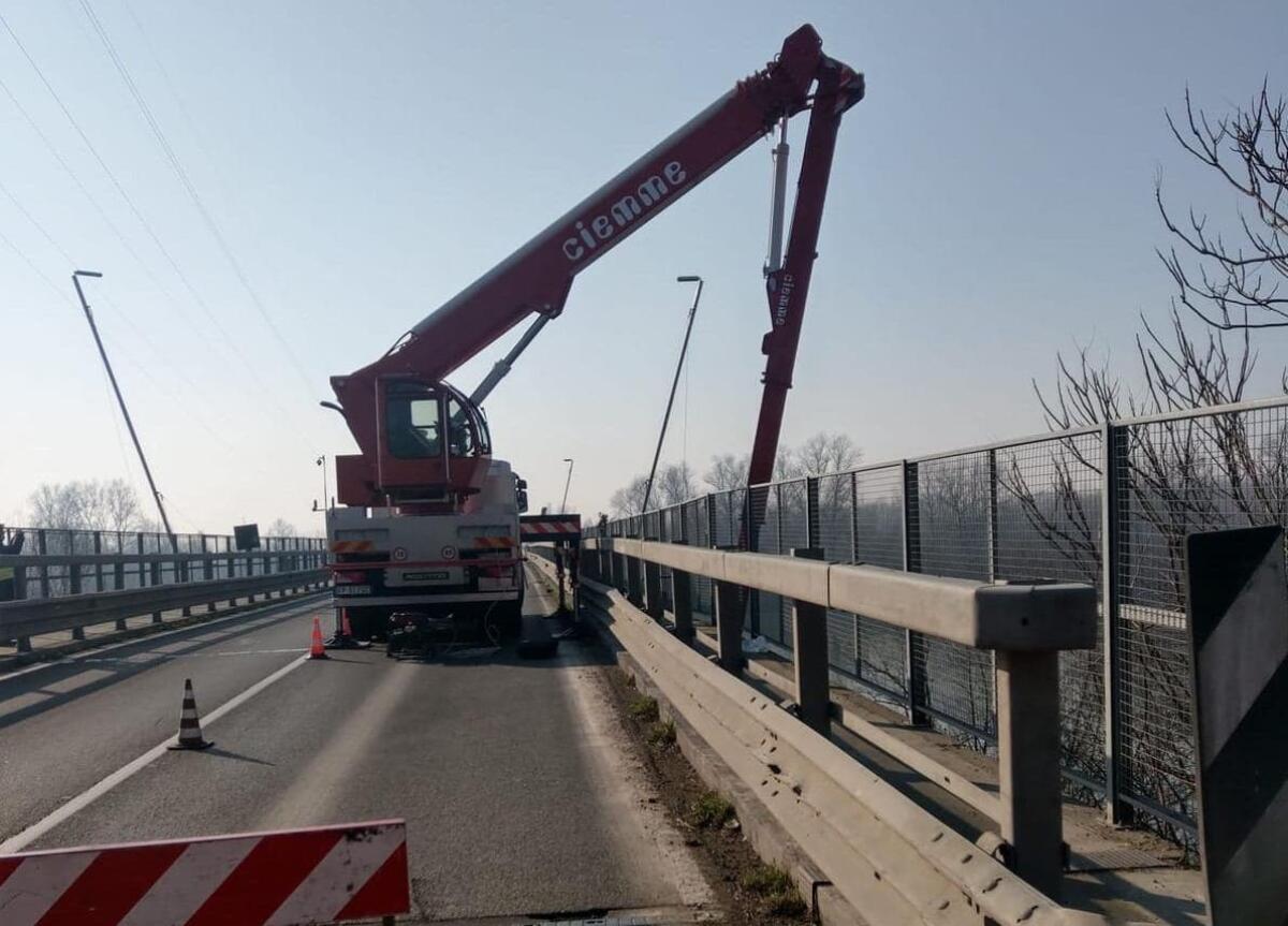 TRE PONTI A RISCHIO CROLLO DELLA  STRADA PROVINCIALE 77, IN TERRITORIO DI PATERNÒ E BELPASSO. - 