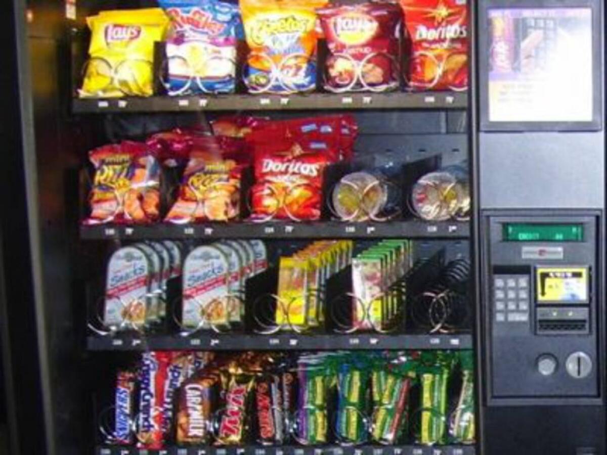 ADRANO. ARRESTATO LADRO "MERENDINE" - 