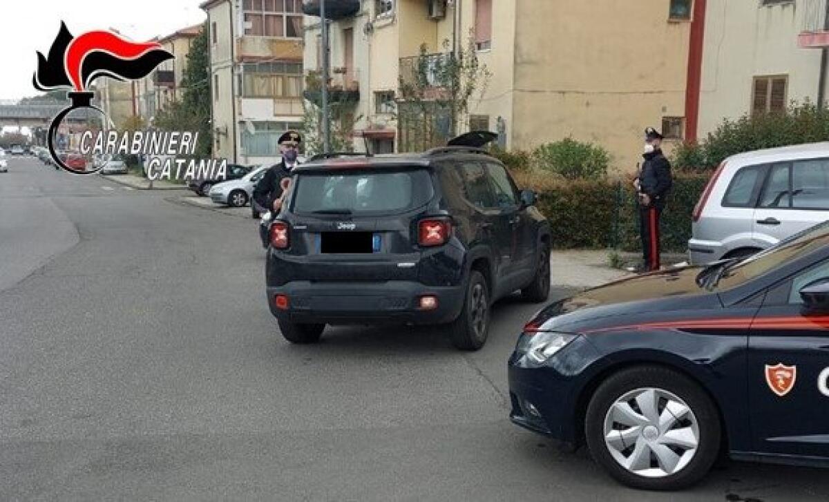 GIARRE E RIPOSTO, MATERIALE ESPLODENTE E UNA TARGA RUBATA: DUE DENUNCE - 