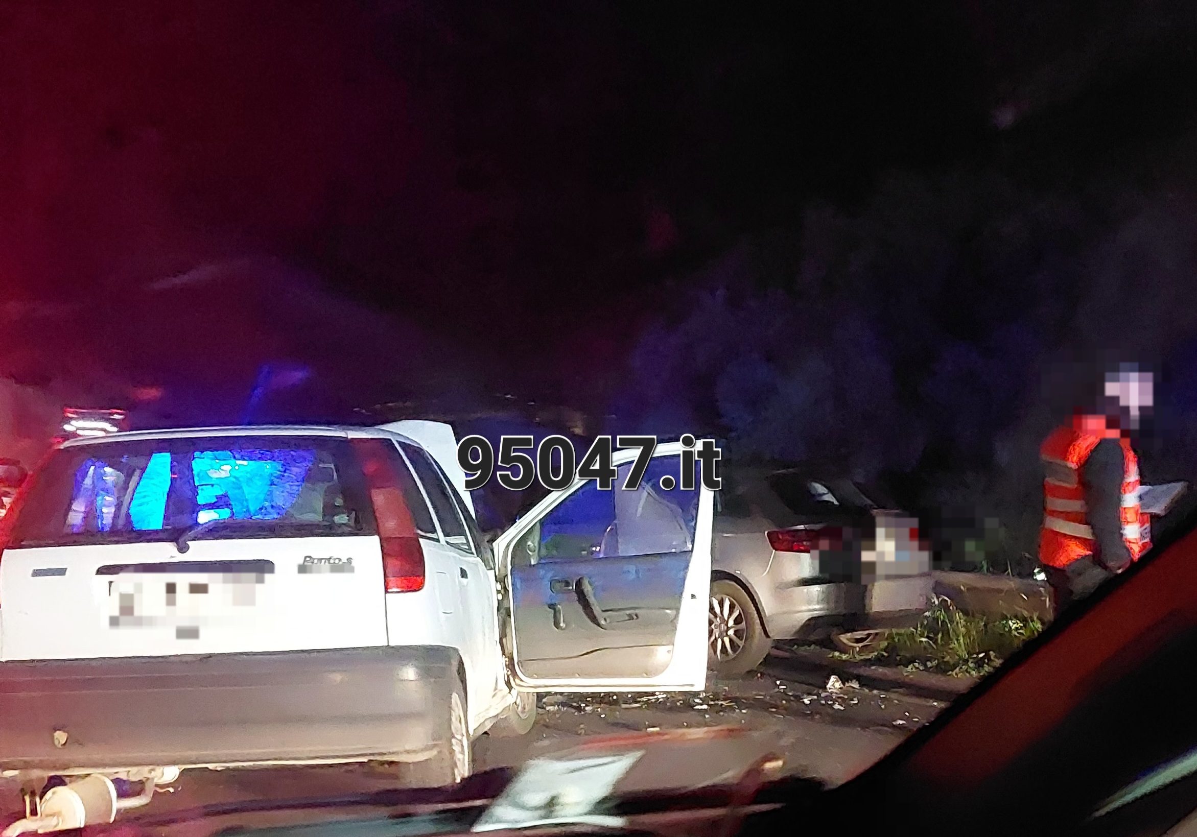 GRAVE INCIDENTE SULLA SS284 IN TERRITORIO DI PATERNÒ,  FERITI