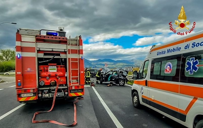 GRAVISSIMO INCIDENTE SULLA STATALE 106 A COSENZA,  MORTI DUE PALERMITANI