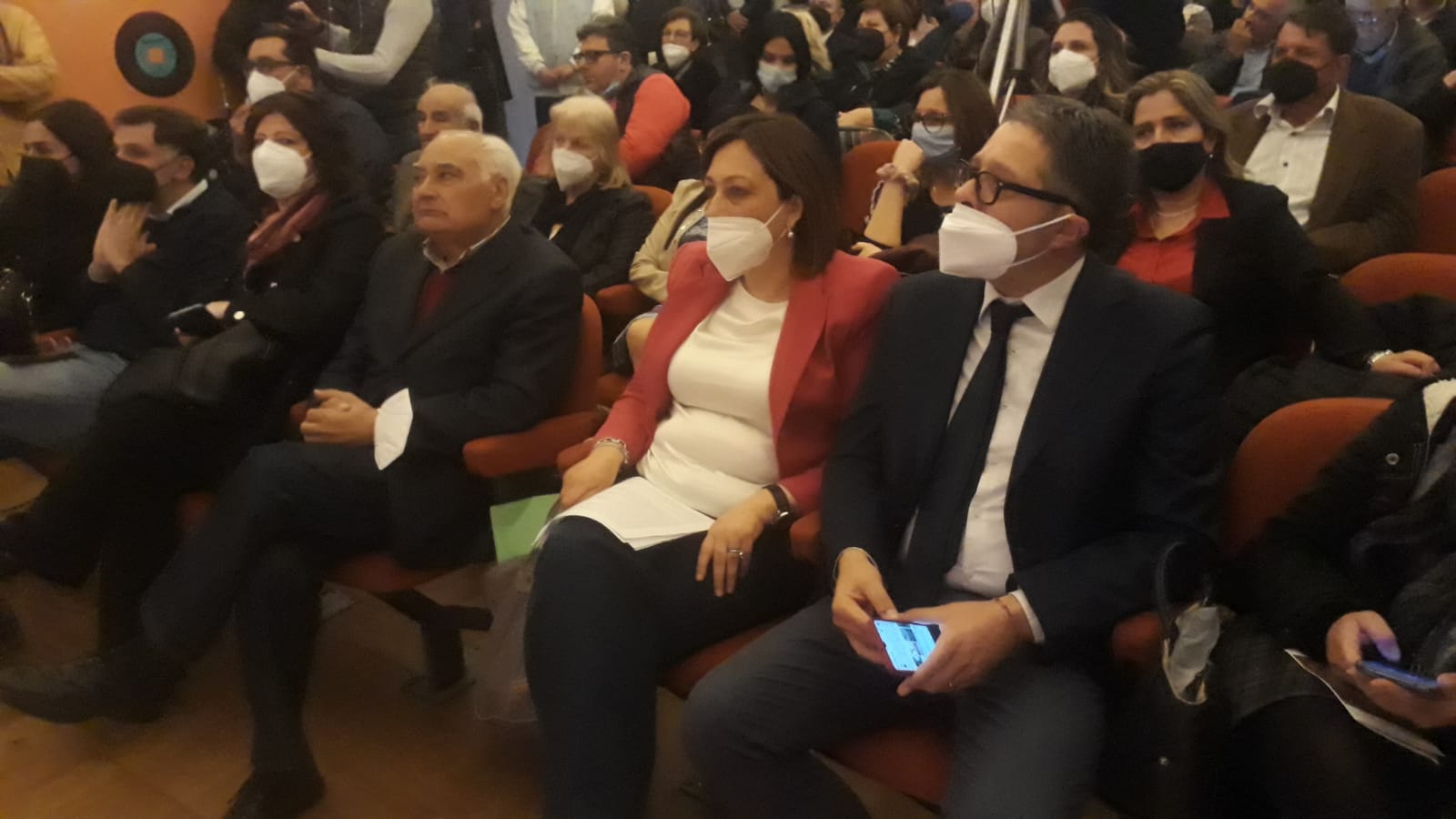 PATERNÒ, MARIA GRAZIA PANNITTERI UFFICIALIZZA LA CANDIDATURA A SINDACO: 3 LISTE CIVICHE A SOSTEGNO