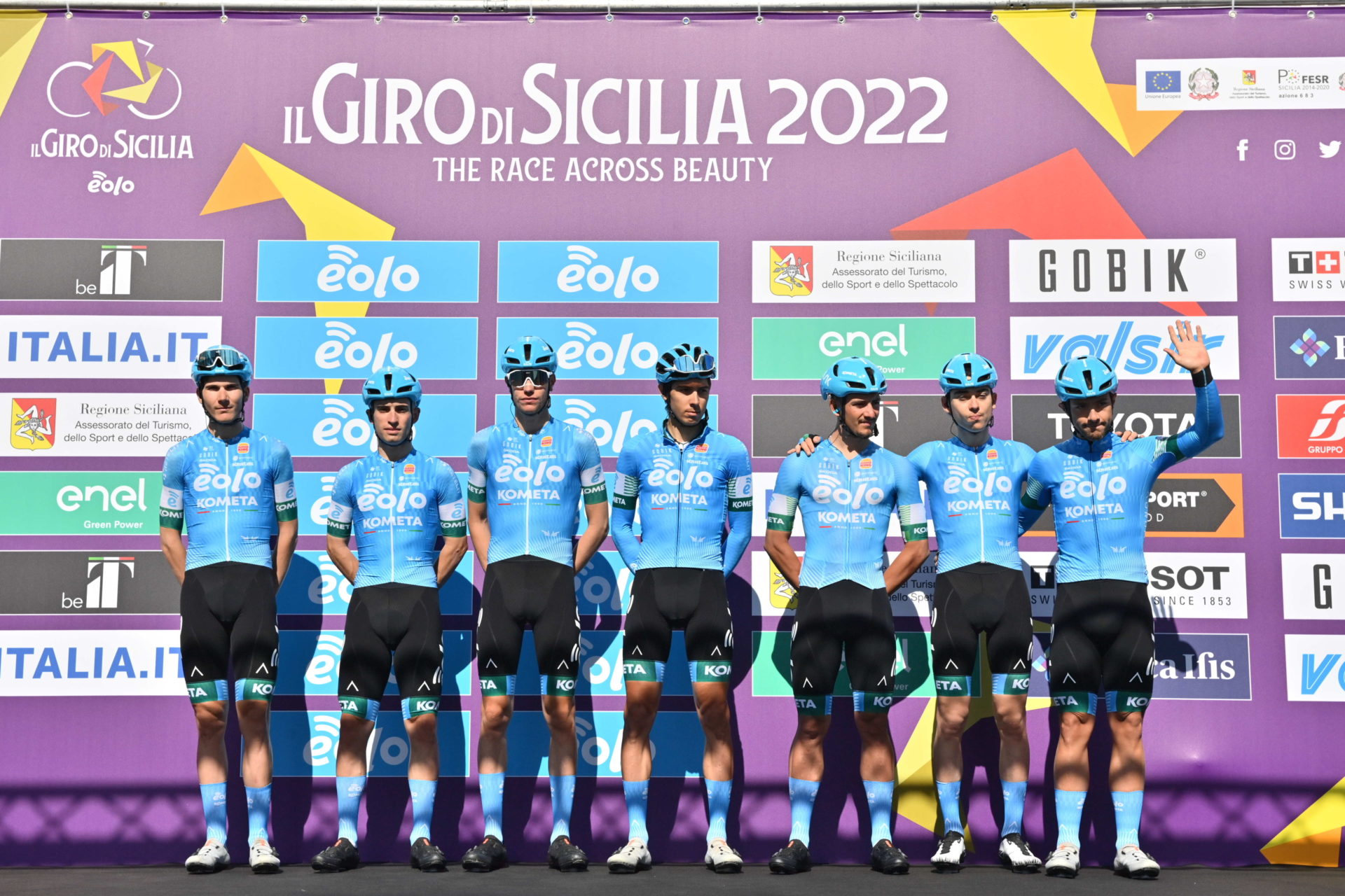 GIRO DI SICILIA 2022, MALUCELLI VINCE LA PRIMA TAPPA DA MILAZZO A BAGHERIA CON LA MAGLIA AZZURRA DELLA NAZIONALE