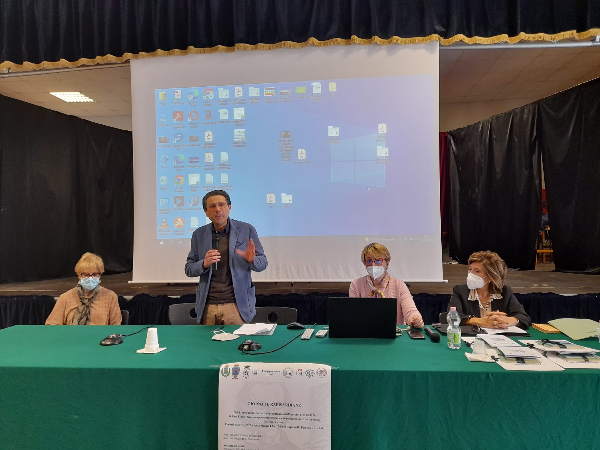 EVENTO CULTURALE DEDICATO AL POETA MARIO RAPISARDI NELL'ISTITUTO SUPERIORE “MARIO RAPISARDI” DI PATERNÒ.