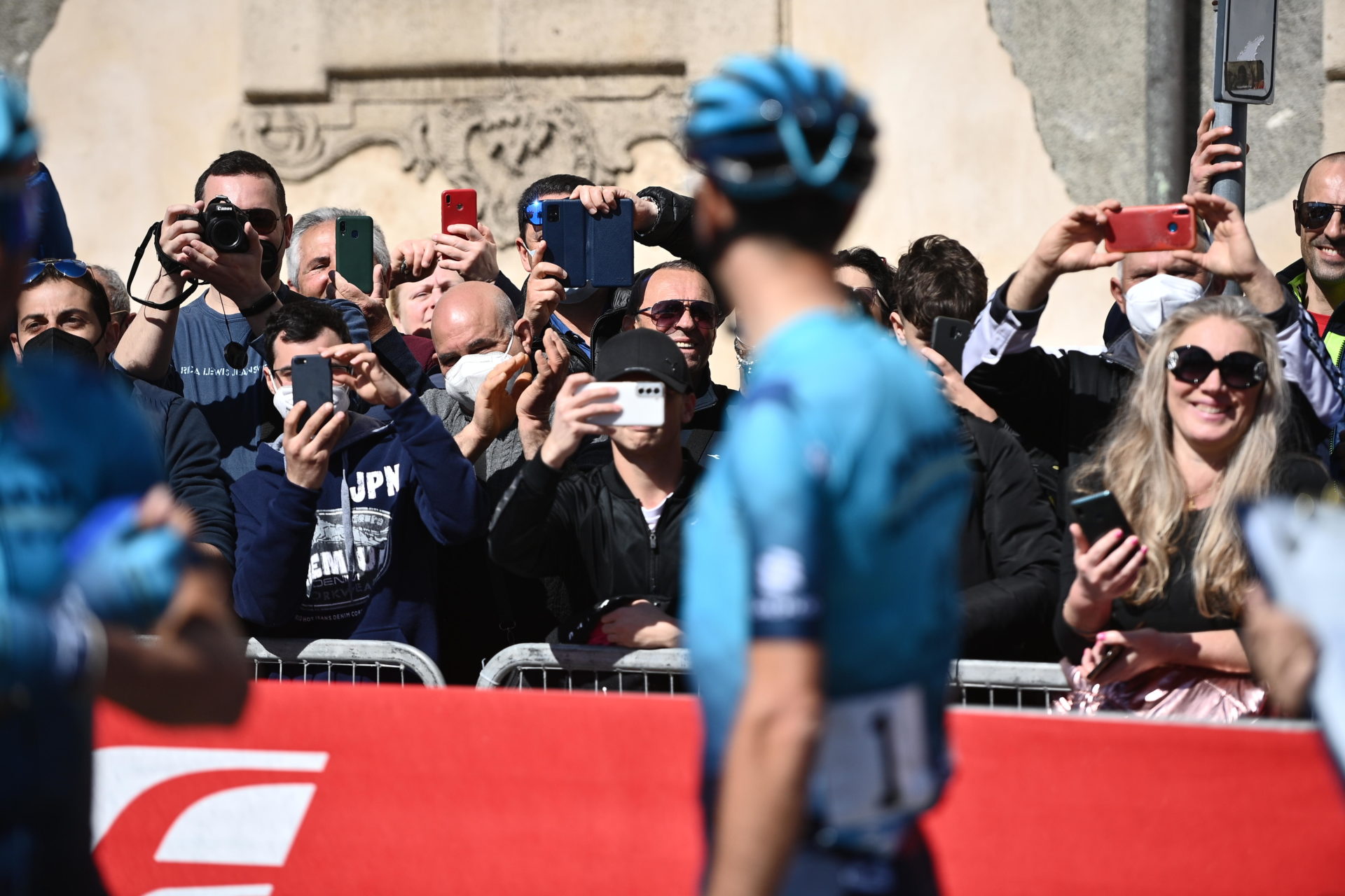 GIRO DI SICILIA 2022, MALUCELLI VINCE LA PRIMA TAPPA DA MILAZZO A BAGHERIA CON LA MAGLIA AZZURRA DELLA NAZIONALE