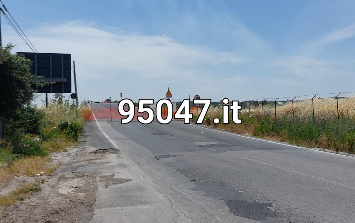 CONTINUA AD ESSERE CHIUSO AL TRANSITO IL PONTE SULLA S.P. 15 TRA VALCORRENTE ED AGNELLERIA - 