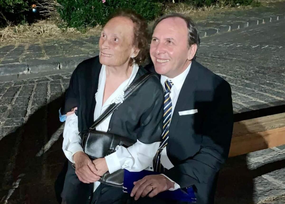 MUORE CAMPISANO ROSA, MADRE DEL PRIMO CITTADINO PATERNESE - 