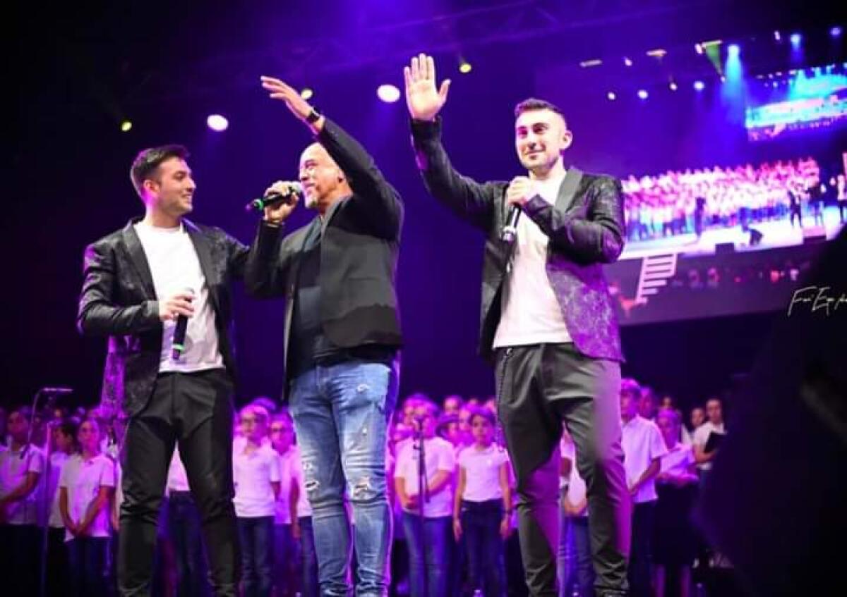 I DIESIS COMPOSTO DA DUE FRATELLI PATERNESI INCANTANO IL DUOMO DI MARSIGLIA - 